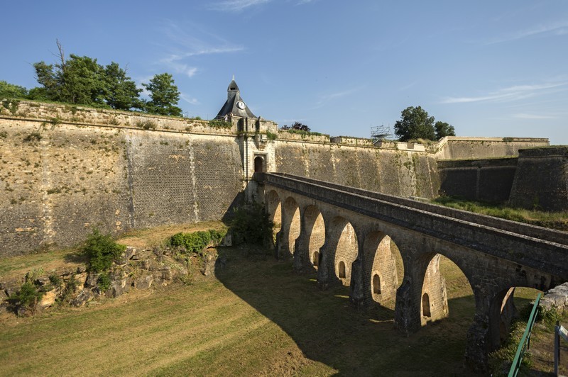 Illusion et gastronomie sur la Garonne et la Dordogne avec Gus et Bernard Bilis (formule port/port)