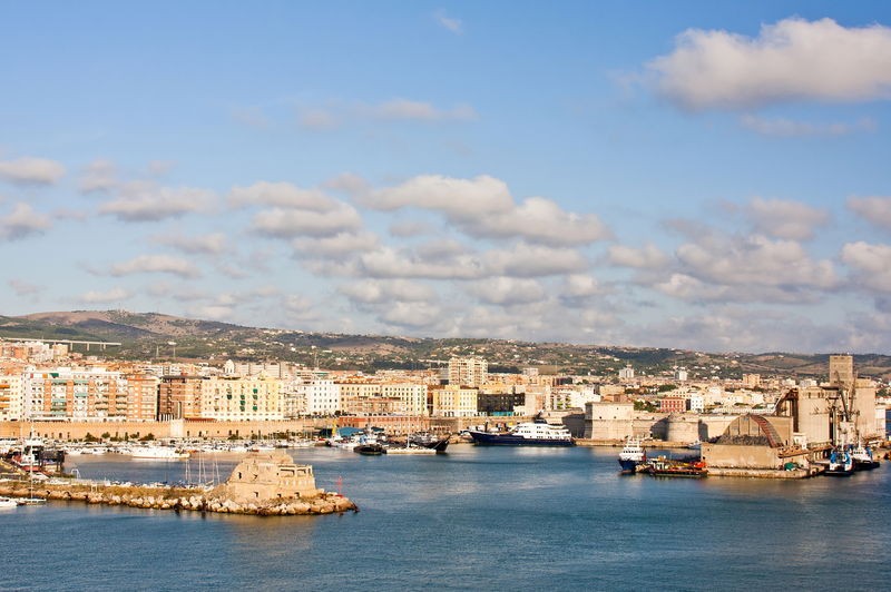 Marseille (Provence) France - Tarragona Spain - Valence Espagne - Livourne (Florence) Italie - Civitavecchia (Rome) Italie - Gênes (Portofino) Italie