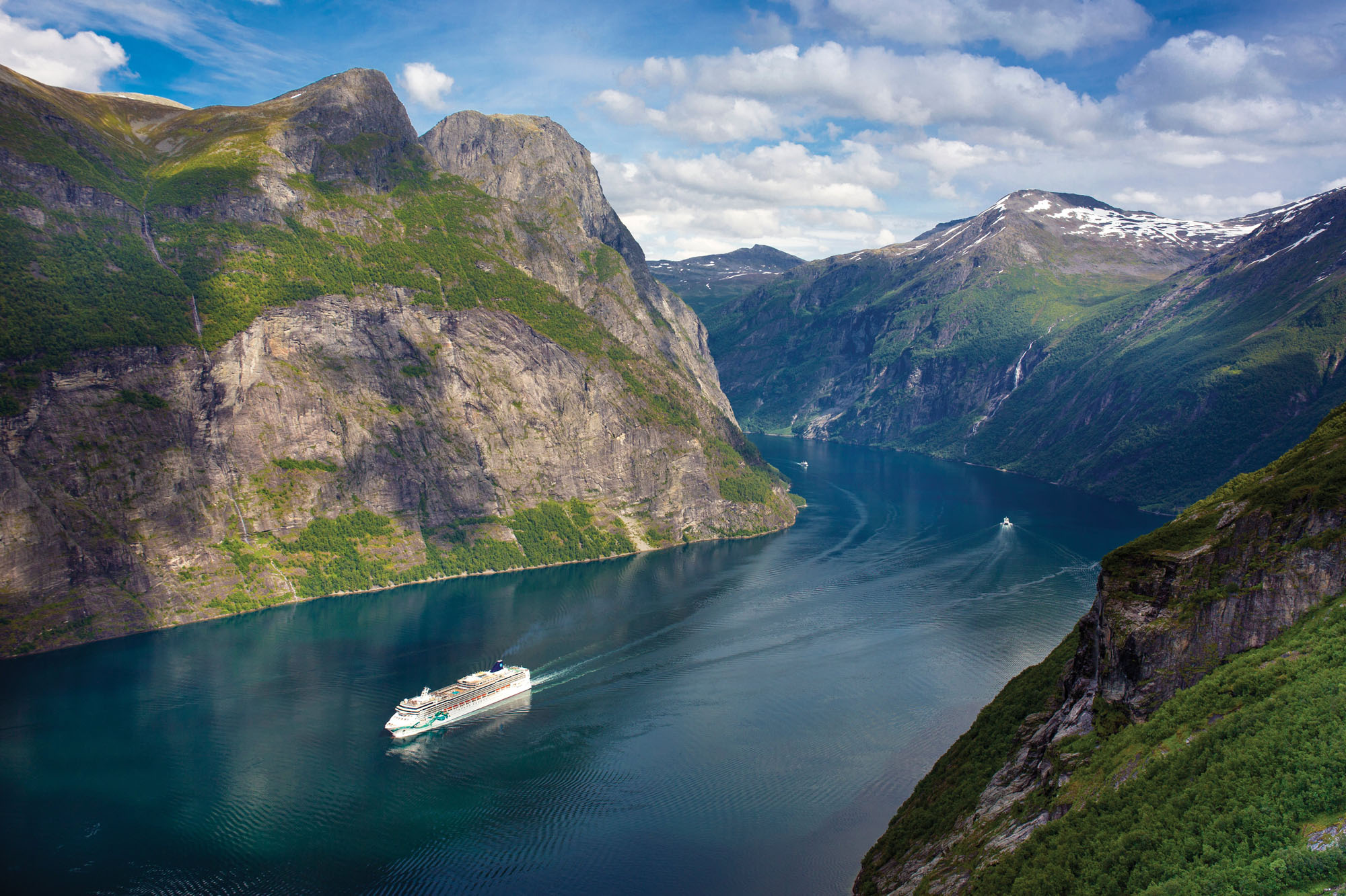 Kiel Allemagne - Copenhague Danemark - Hellesylt Norvège - Geiranger Norvège - Alesund Norvège - Flåm Norvège