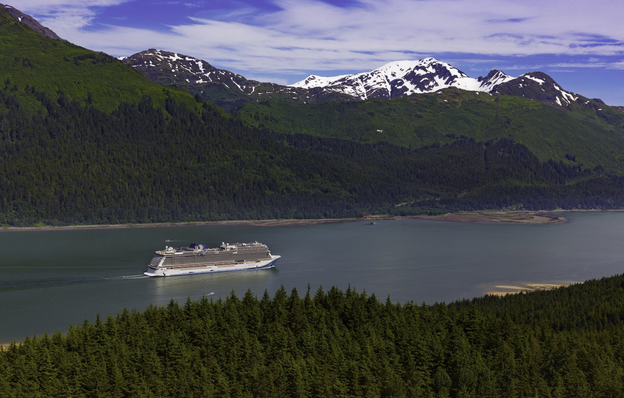 OV 7 NT SOUTHBOUND ALASKA & HUBBARD GLACIER