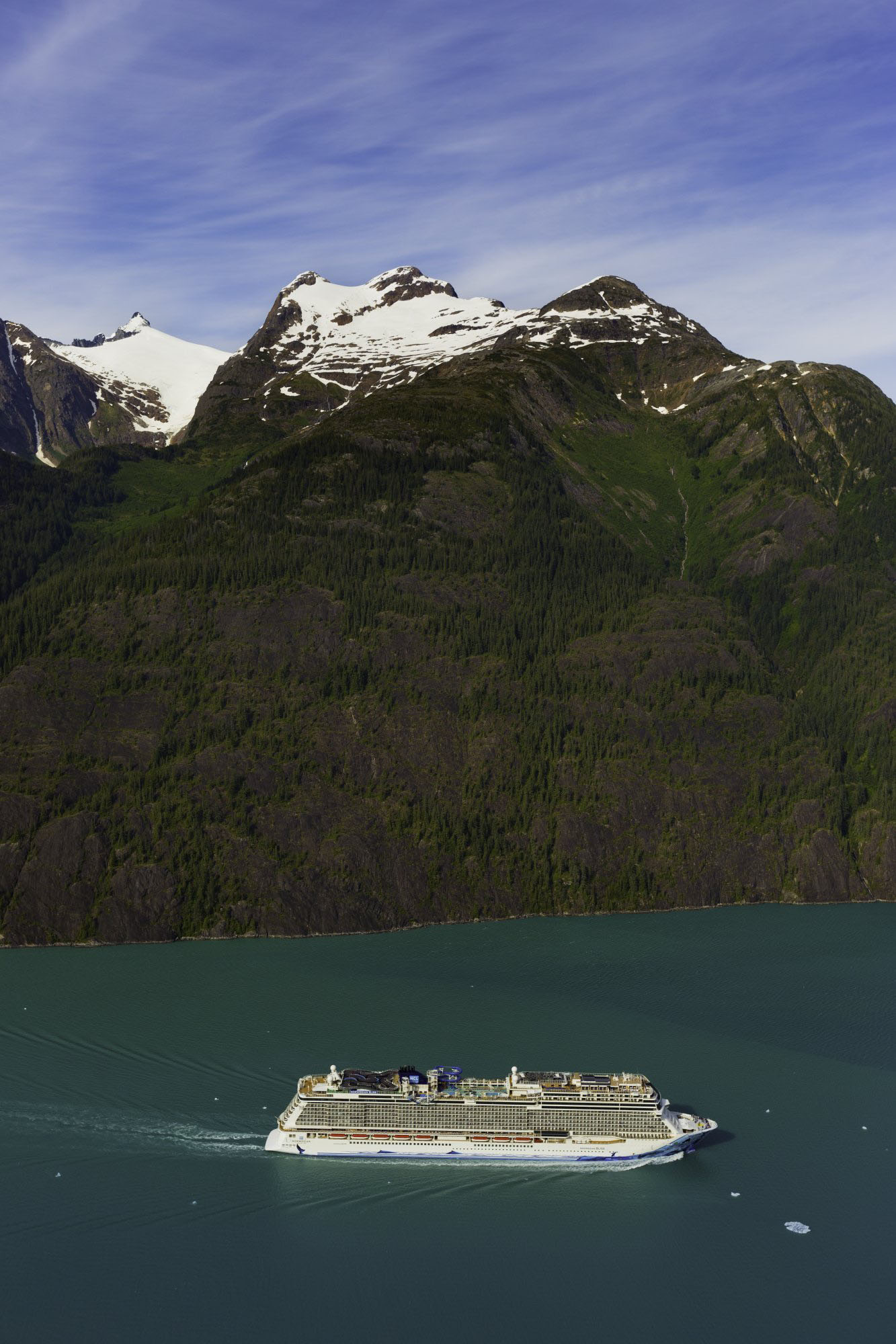 OV 7 NT SOUTHBOUND ALASKA & HUBBARD GLACIER