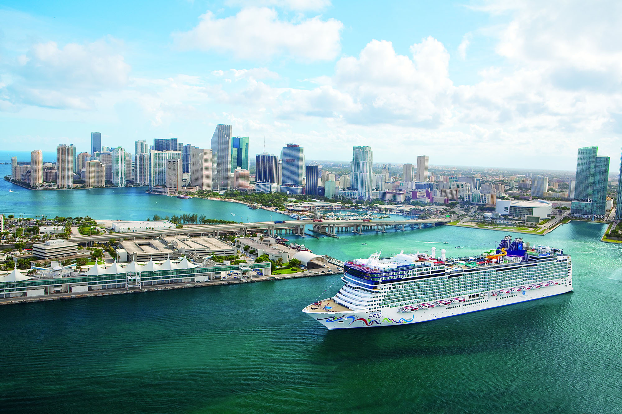 Los Angeles Etats-Unis - San Diego Etats-Unis - Cabo San Lucas Mexique - Puntarenas (San José) Costa Rica - Canal de Panama (transit) Panama - Canal de Panama (transit) Panama - Colon Panama - Carthagène Colombie